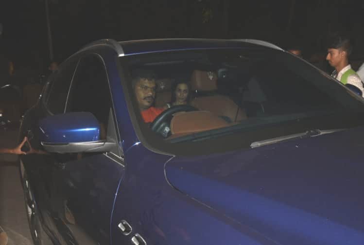 arjun kapoor and malaika arora spot together at sandeep khosla party
