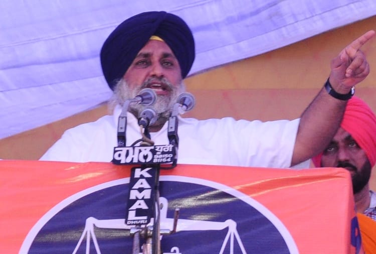 Prakash Singh Badal and Sukhbir Badal targeted on Congress in patiala rally
