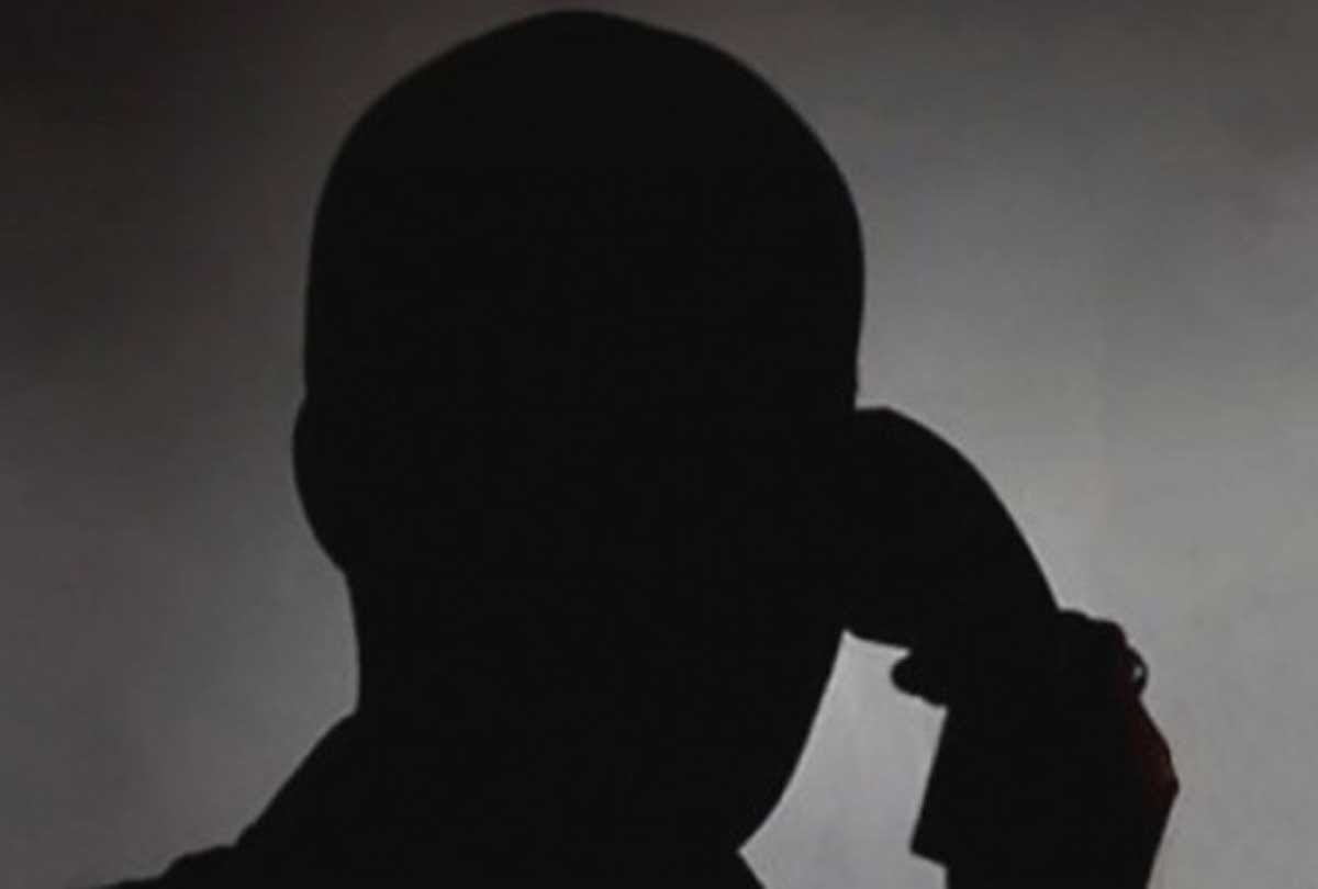 extortion by telling himself police inspector
