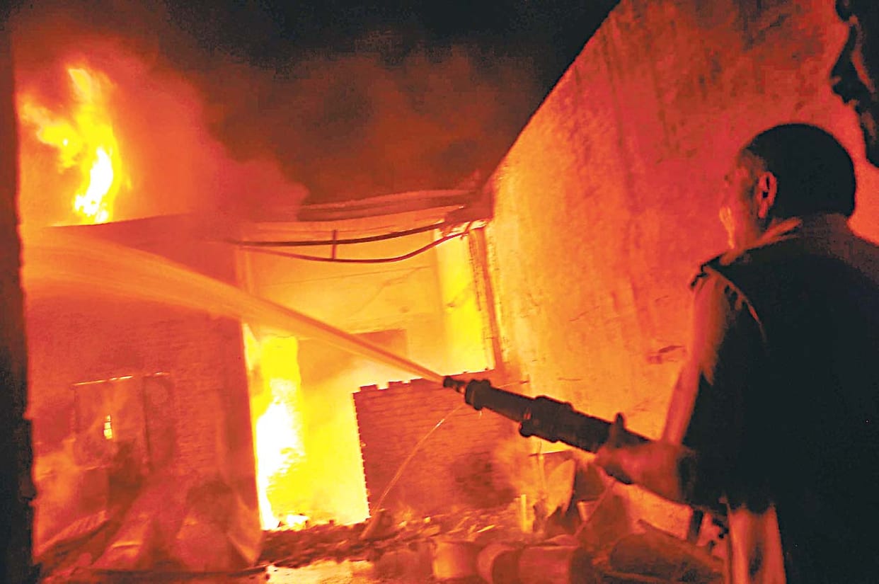 fire in amroha, burn mehboob nagar