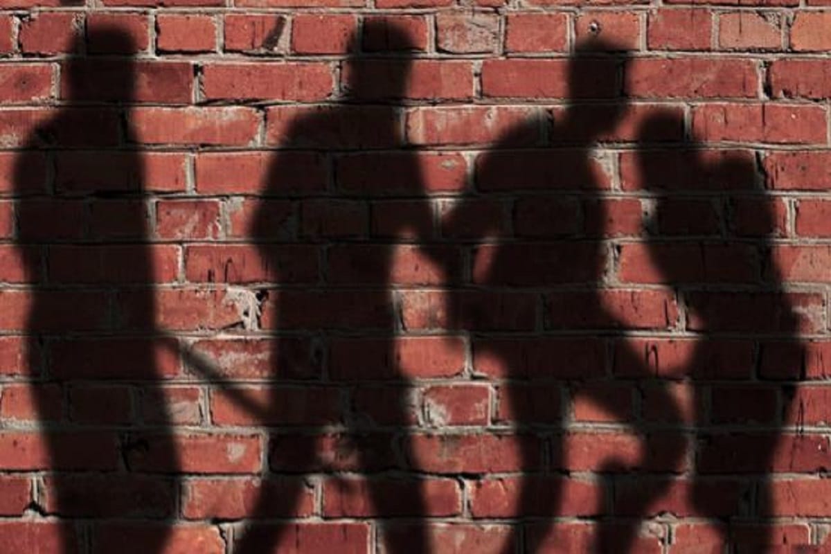 Muslim woman shaves head of protest against marriage of minor son in Guwahati