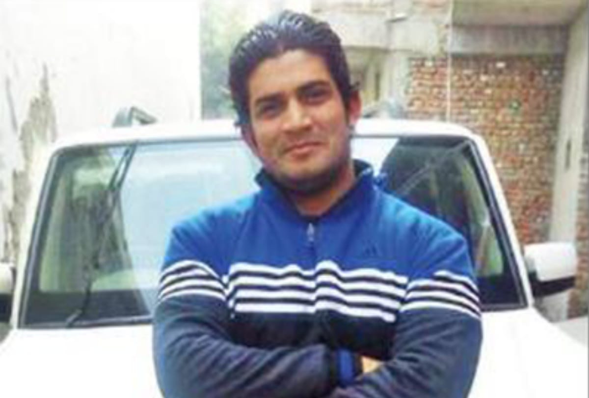 UP police shoot gym trainer jitendra yadav in noida