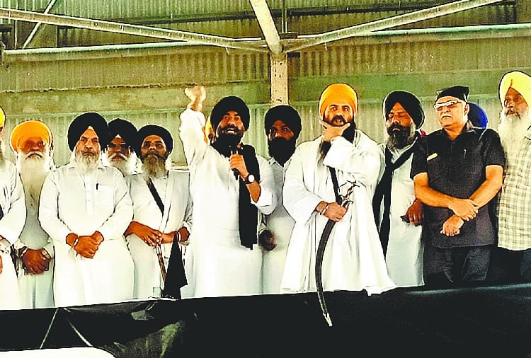 Sukhpal Singh Khaira joined March in faridkot