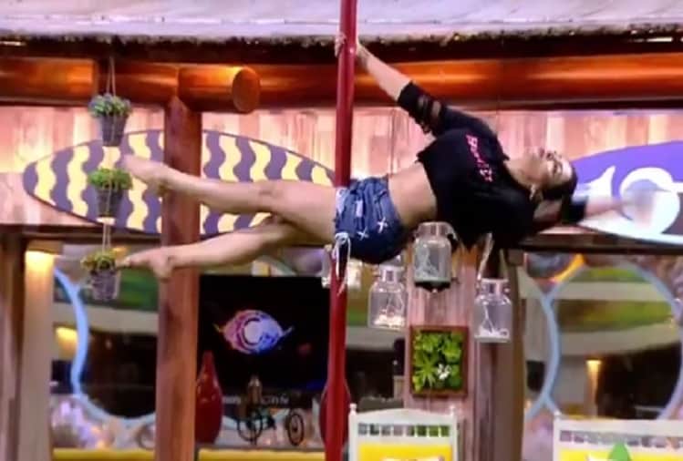 Bigg Boss 12 Jasleen Matharu will do hot dance in front of Anup Jalota