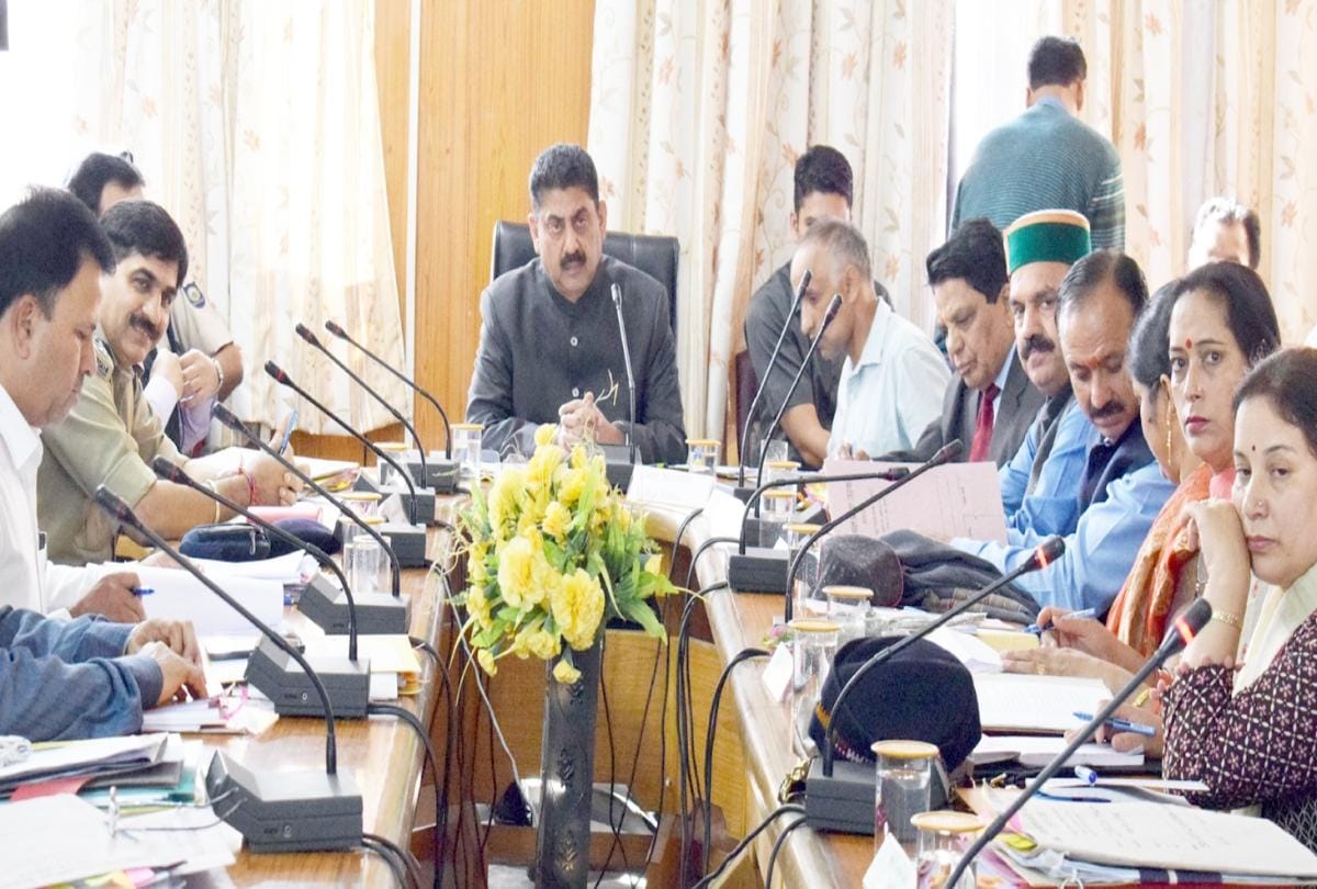 Public administration committee Meeting By MLA Rakesh Pathania in DharamShala