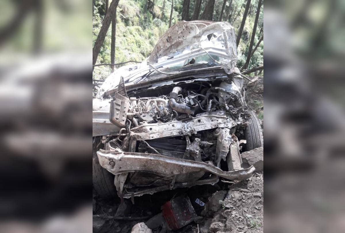 One dead as car falls into gorge in Karsog Mandi Himachal Pradesh