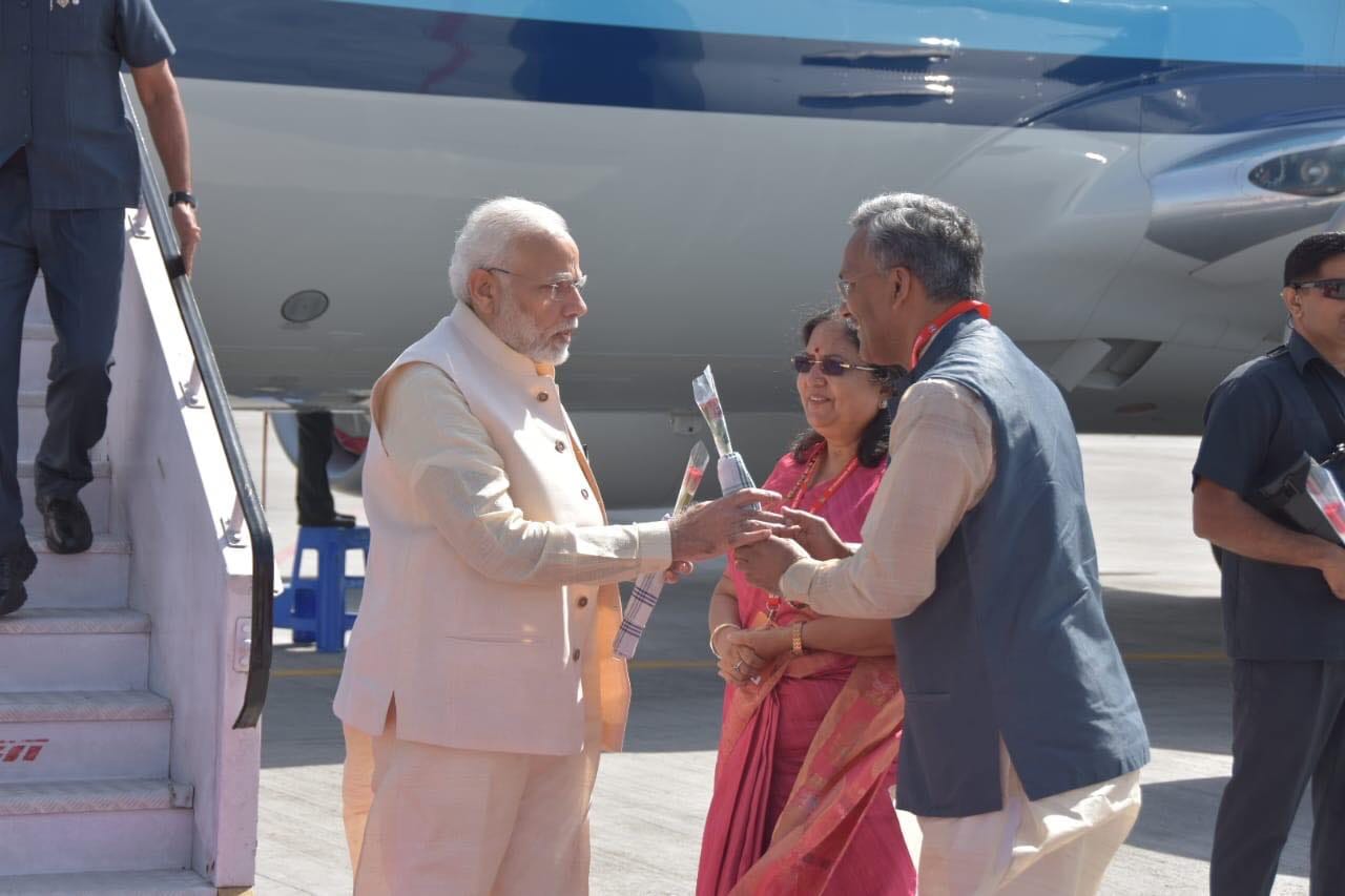 PM Narendra Modi inaugurates Investor summit in dehradun photos