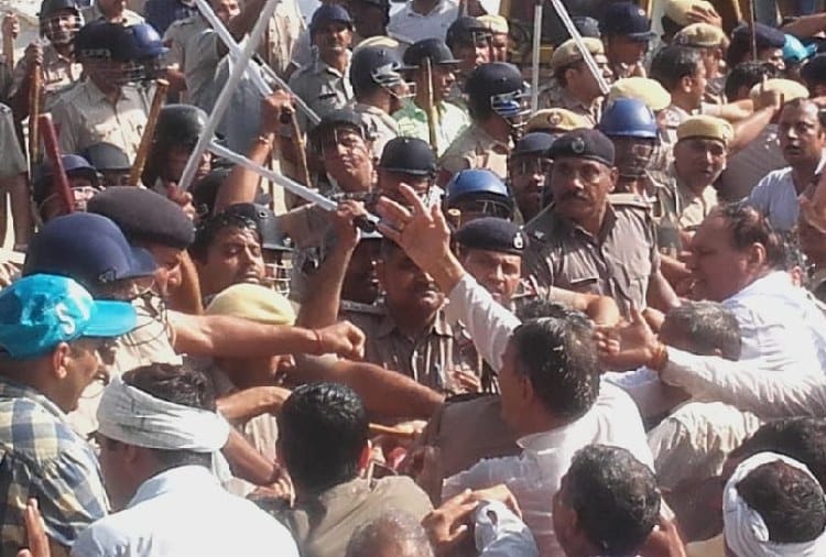 police lathicharge on roadways employees in panipat of haryana