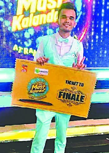 Vikram Singh Bora of the song reached the final