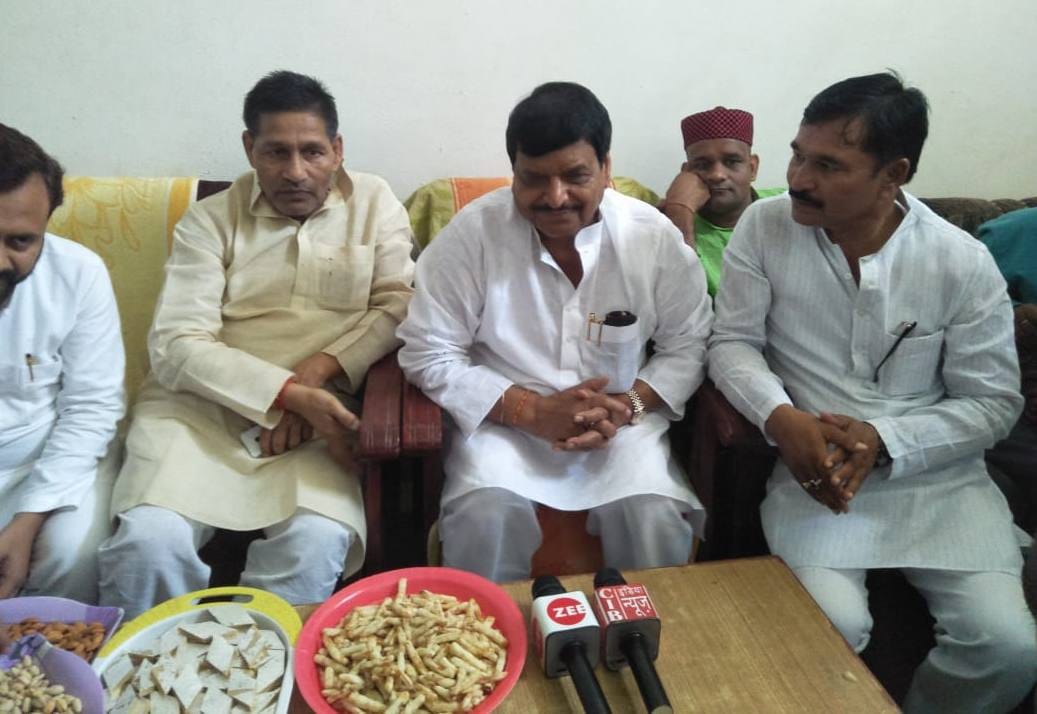 shivpal yadav party candidate will stand from mulayam singh yadav area azamgarh