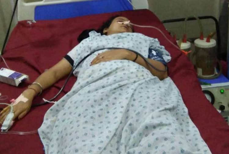 husband with his mother tortured wife brutally