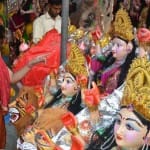देवी प्रतिमाओं से सज गए बाजार