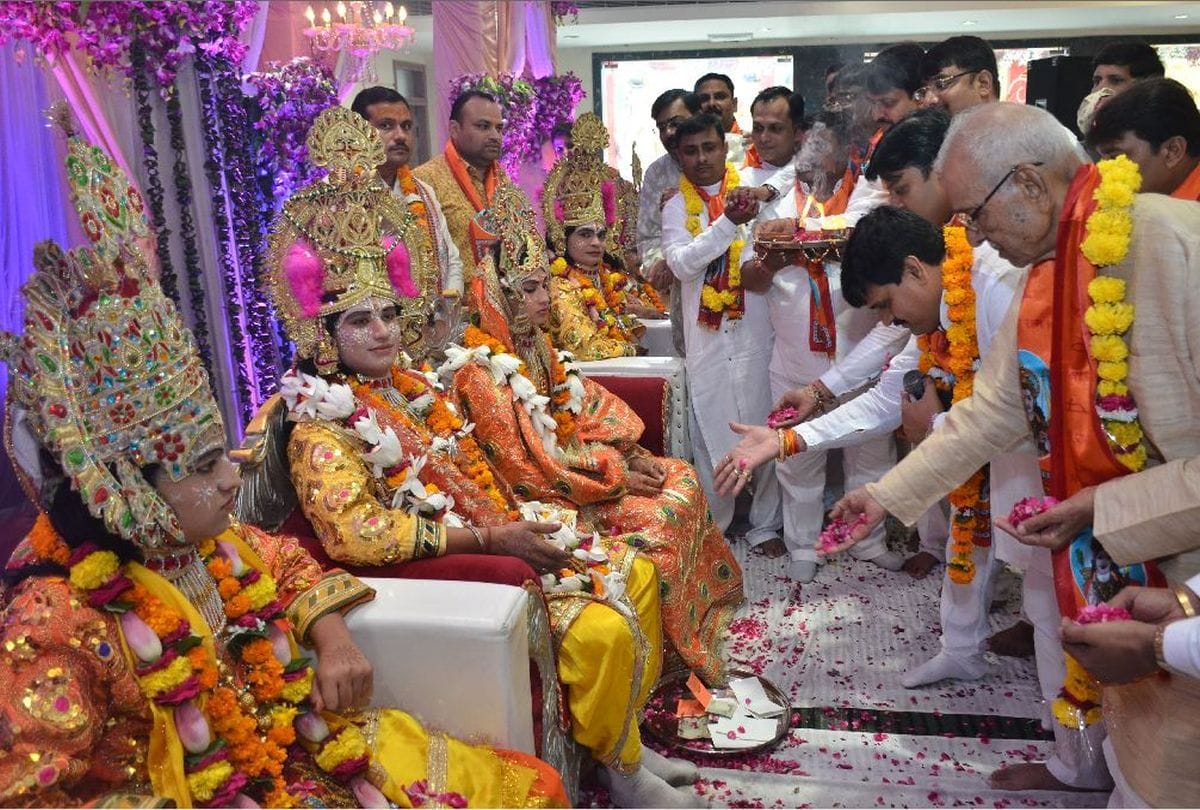 Muslims warm welcome of Ram Barat In Janakpuri Mahotsav 2019 Agra