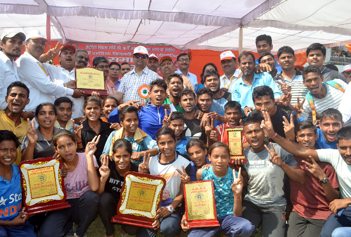 Kanpur Division Winners in Junior Boys Athletics