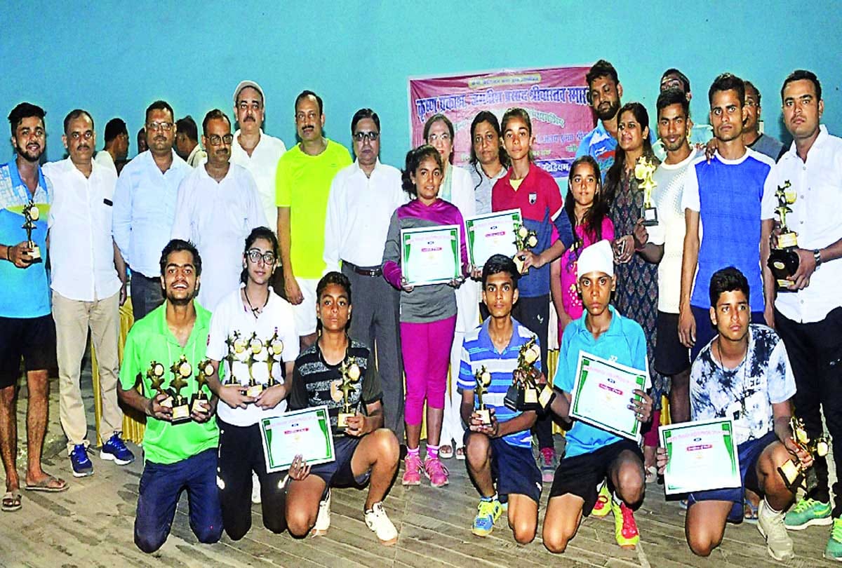 Aditi Singh champion in bandmanton singles competition