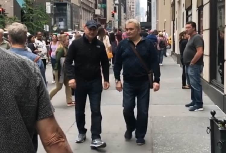 After cancer rumours Rishi Kapoor spotted in Newyork along with Anupam Kher