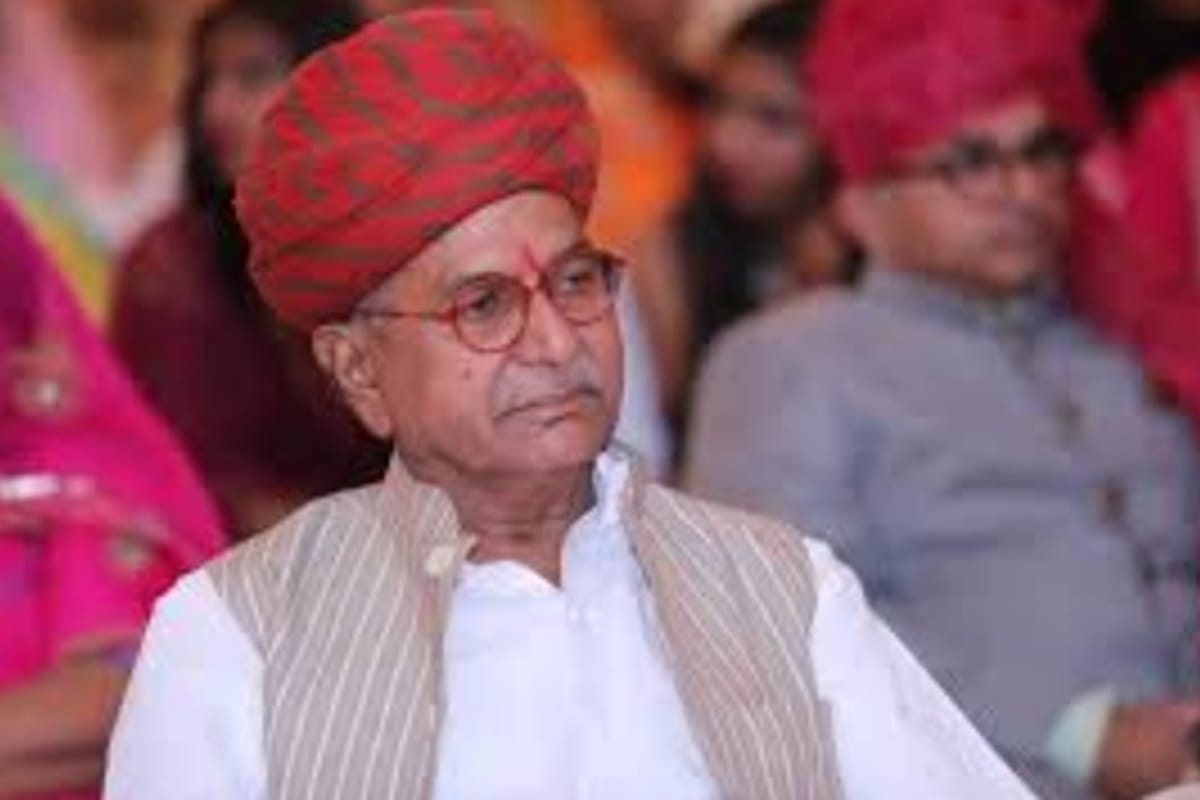 picture of rajasthan politician Shambhu Singh Khetasar urinating in public goes viral