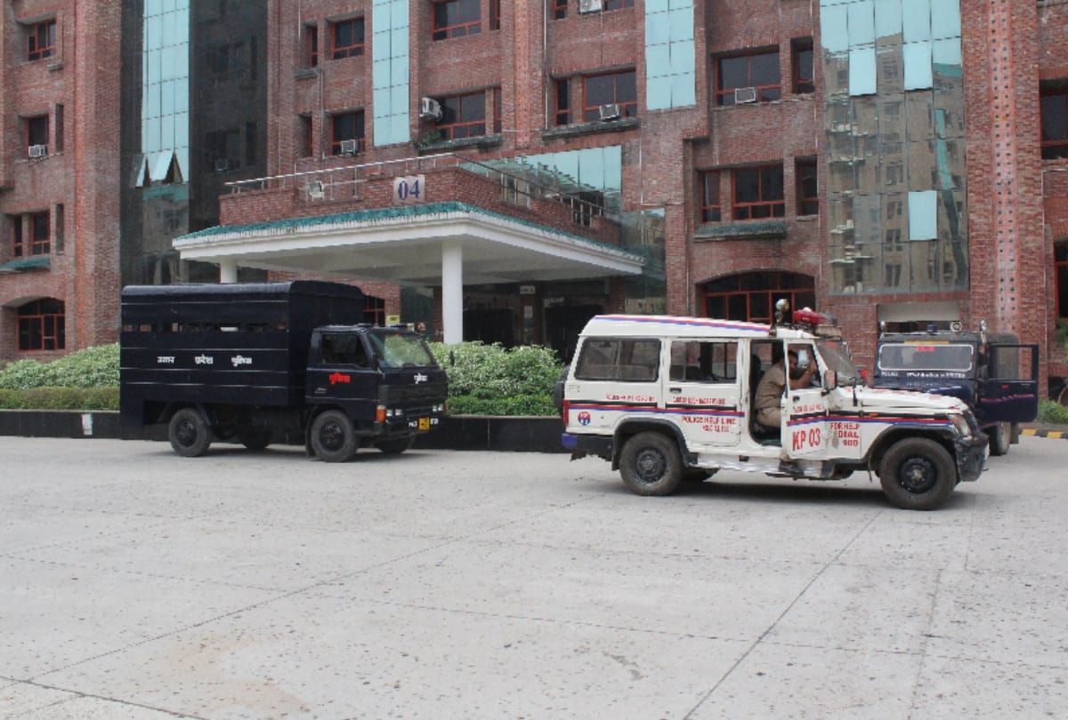 ATS and IB teams in search of kashmiri student Ehtesham Bilal
