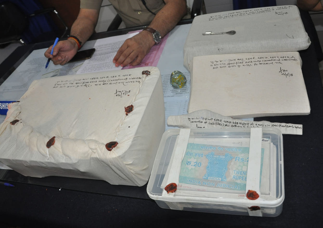 ATS busted the fake currency factory and racket at mau