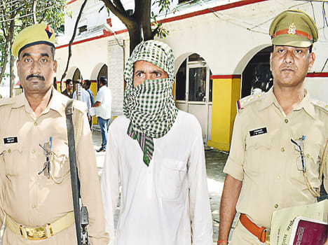 loot accused arrested