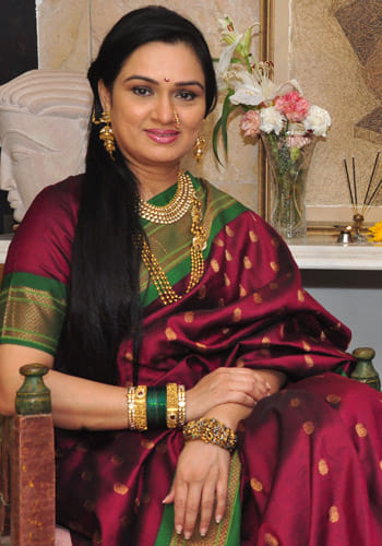 Padmini Kolhapure joins Ashutosh Gowariker new movie