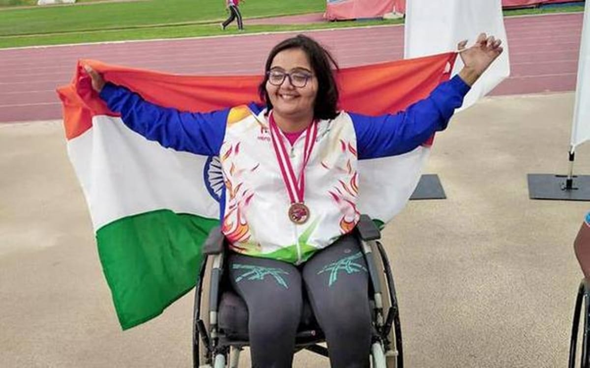 ekta bhyan won gold medal in para asian games 2018 in women club throw event
