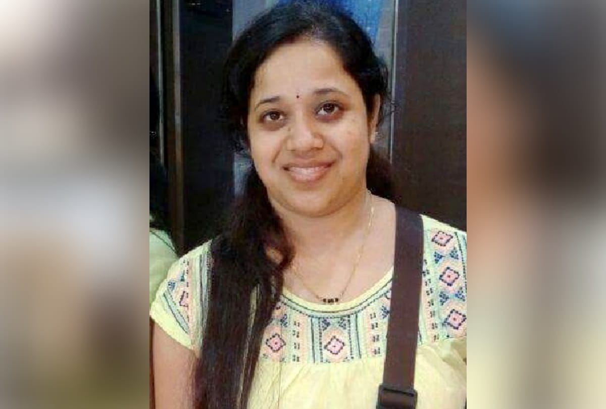 interior designer saved many from highrise fire in Tulip Orange but dies as locked gate traps her