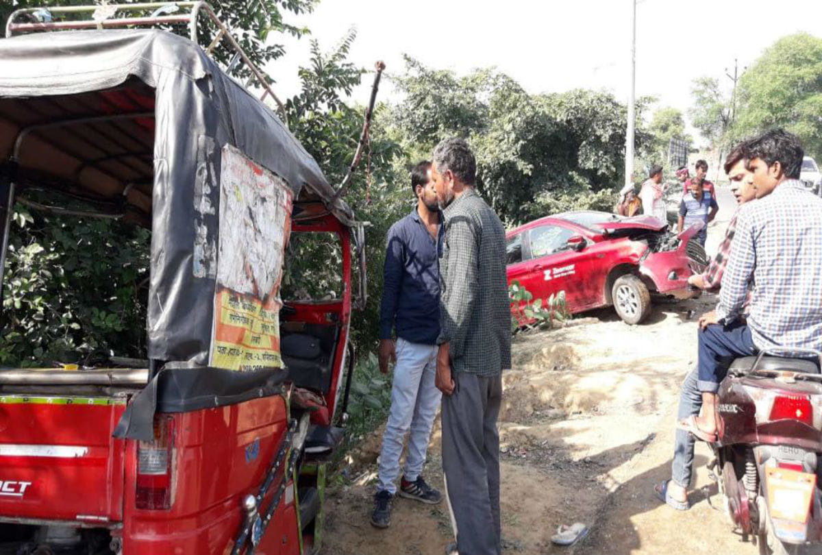 woman dies, fourteen injured in car tempo collision