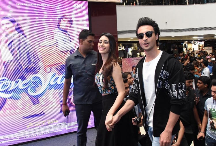 Ayushmann Khurrana Andhadhun Aayush Sharma Loveyatri film box office collection day 4