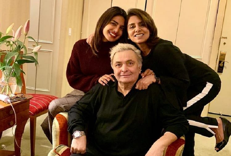 After cancer rumours Sonali Bendre and Priyanka Chopra met Rishi Kapoor in Newyork