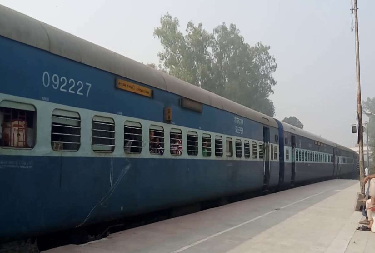 special trains will be run for delhi on diwali