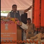कार्यक्रम को संबोधित करते केंद्रीय मंत्री नितिन गडकरी।