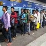 Gujrat Violance : Despite the Chief Minister's appeal, the workers continue migrating from Gujarat