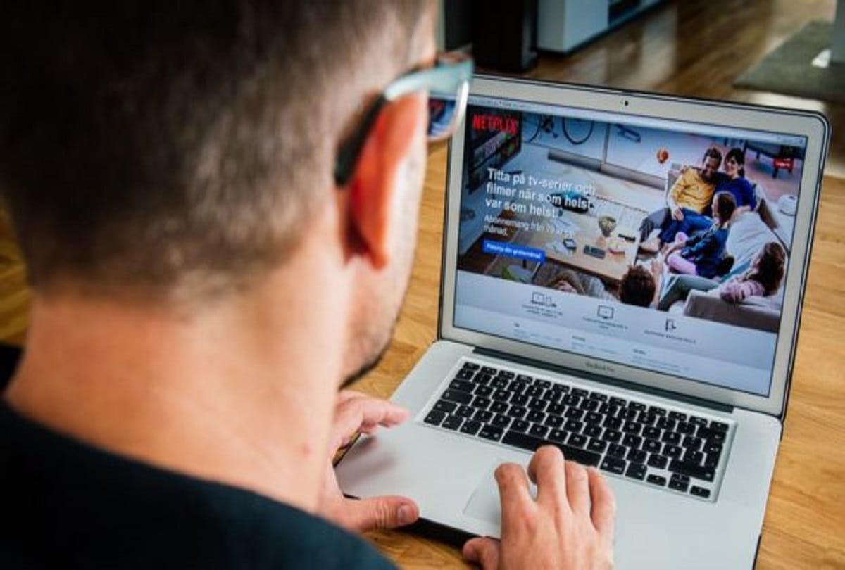 Be careful, Internet, online streaming addiction Symptoms treatment