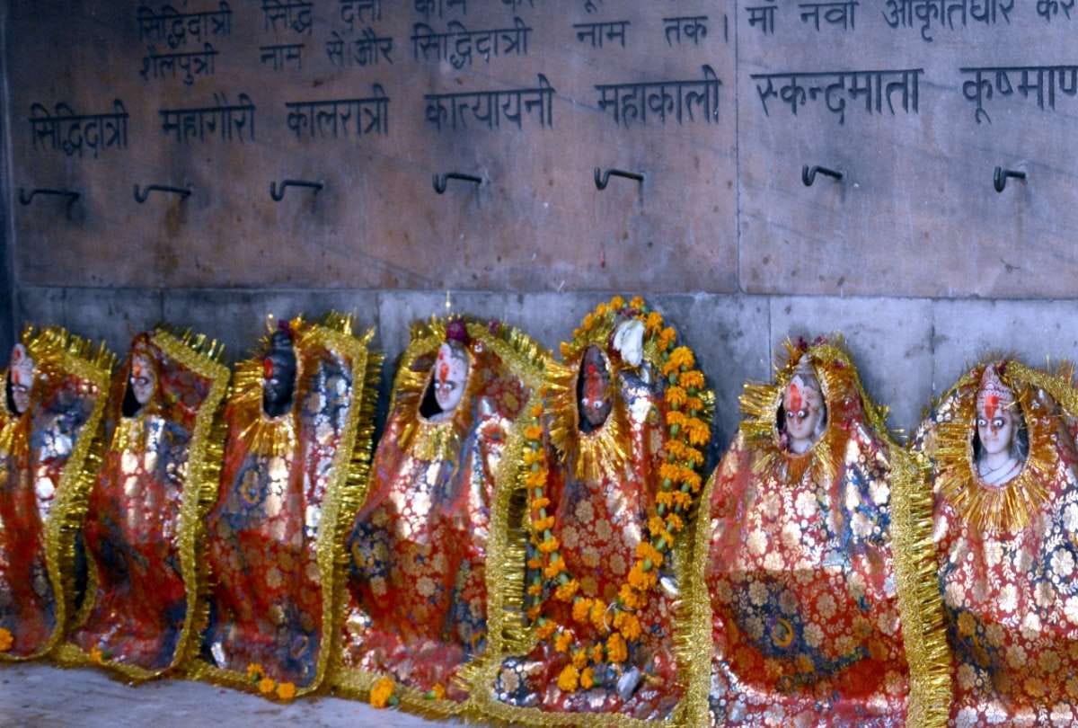 auspicious date and time for ashtami and navami