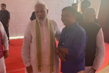 PM Narendra Modi meet 18-year-old his chef in rohtak