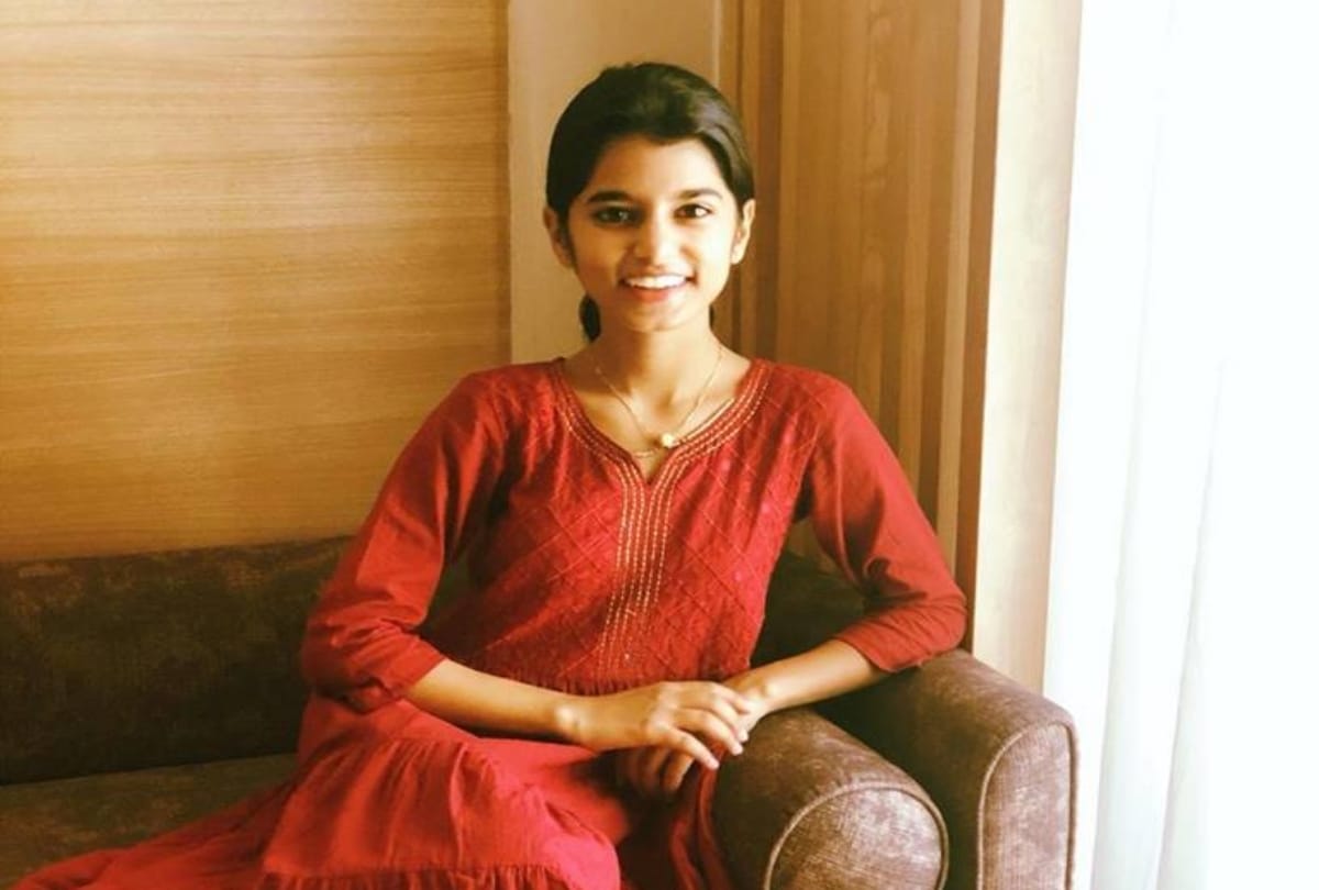 Bihar singer Maithili Thakur accused of copy right song in varanasi