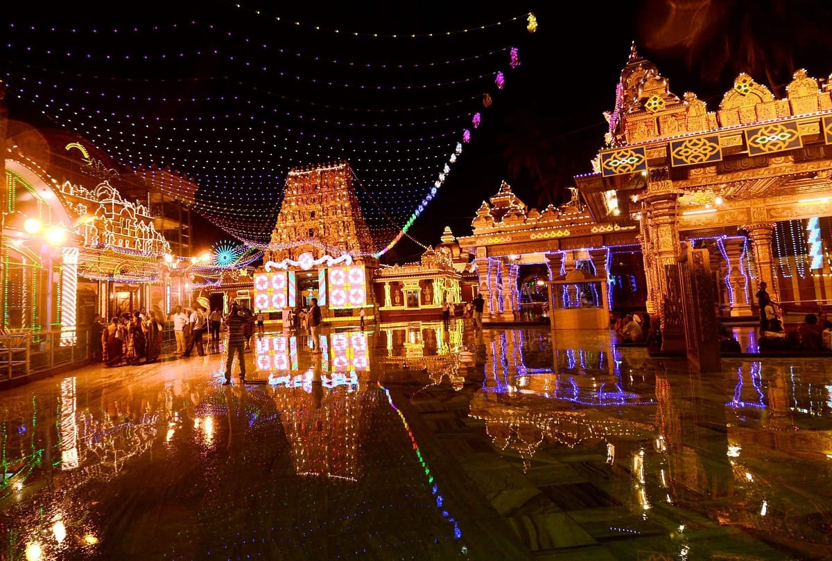 From today to Navratri, the temples are temples were decorated