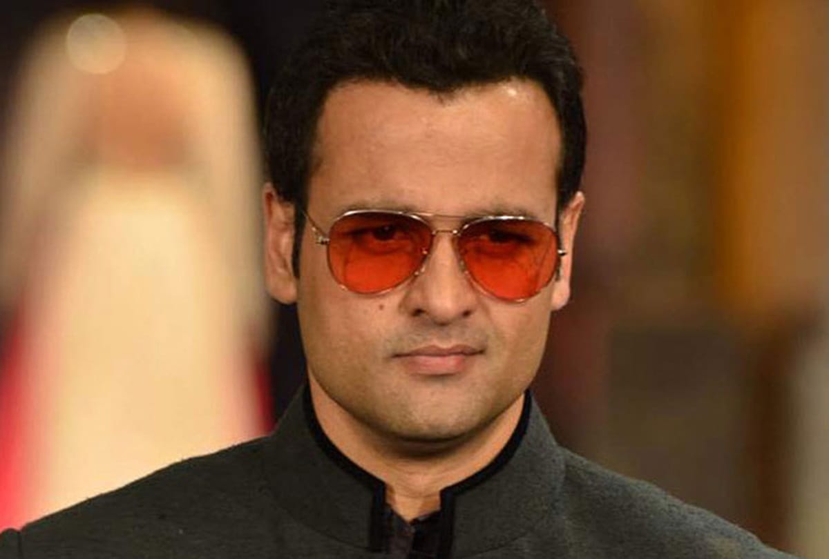 Rajinikanth tested positive for corona Rohit Roy trolled after post this joke