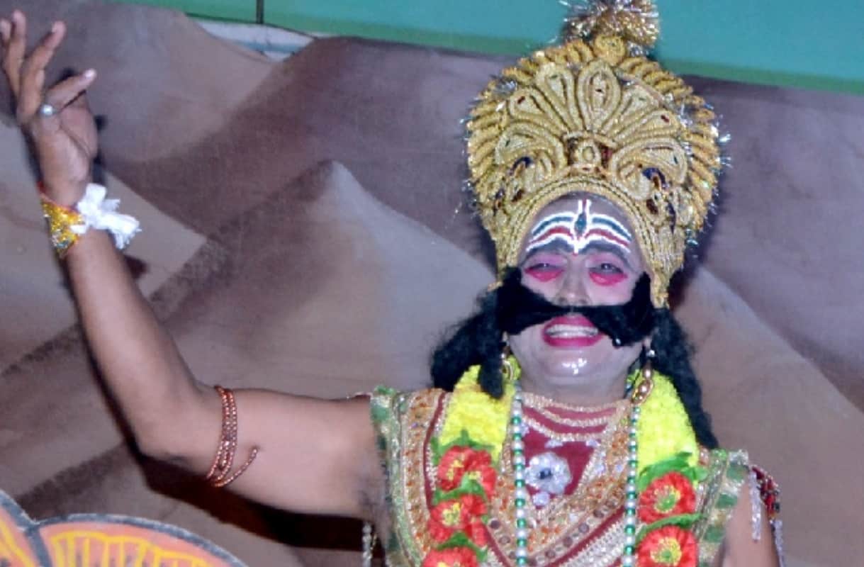 Ram Ravana are Graduates and Kumbhakaran is a comedian know the educated are Ramleela character