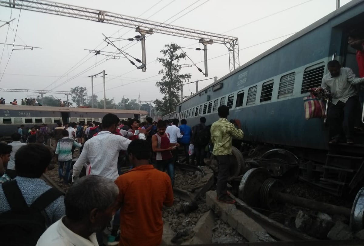 Big train accident in Raebareli of uttar pradesh