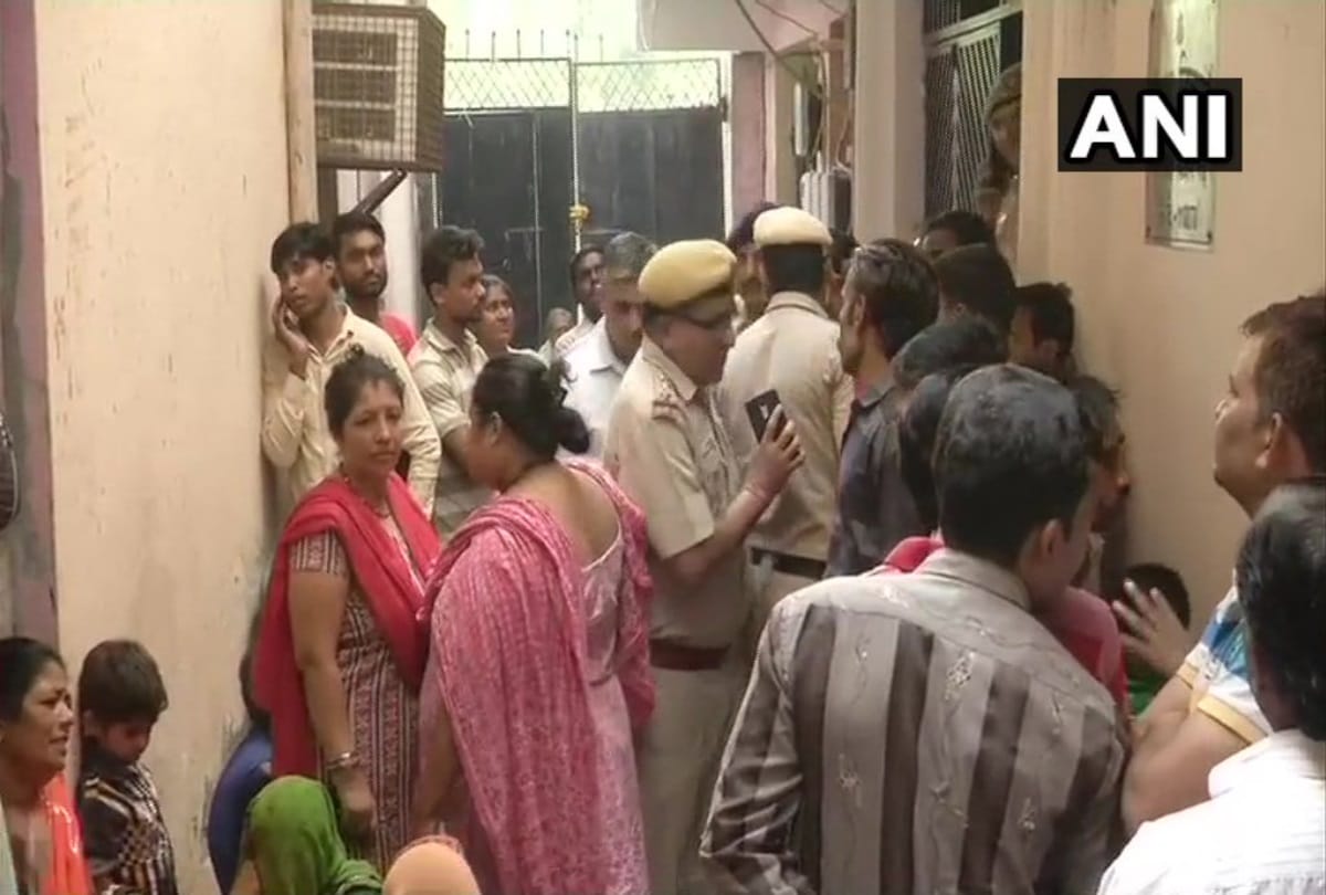 vasant kunj triple murder: house help woman was first to enter house after incident