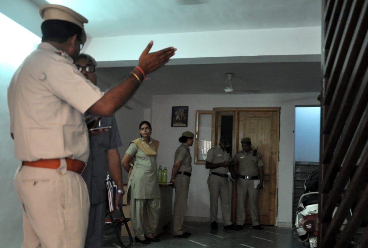 vasant kunj triple murder son murder father in last as he was afraid of being exposed, horrific tale