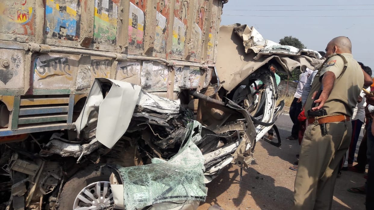 Two youth killed after Over speed car rams into truck at sonebhadra