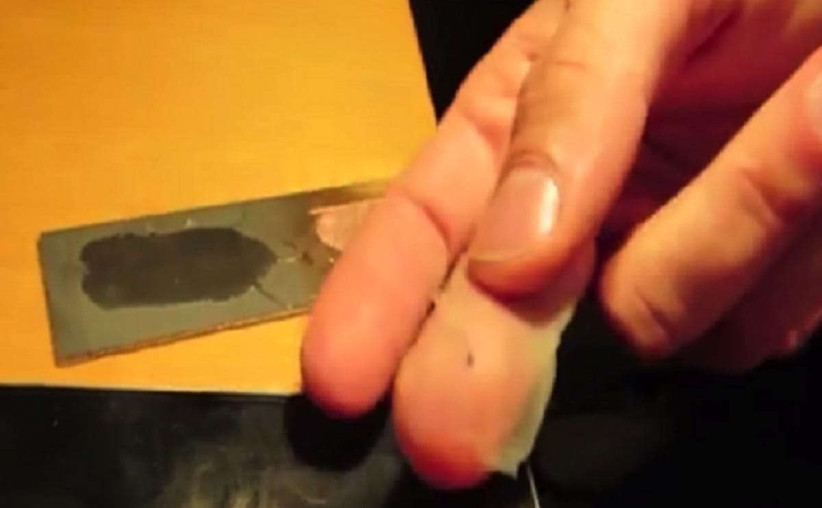 fake thumb found in chandauli people use it for attendance