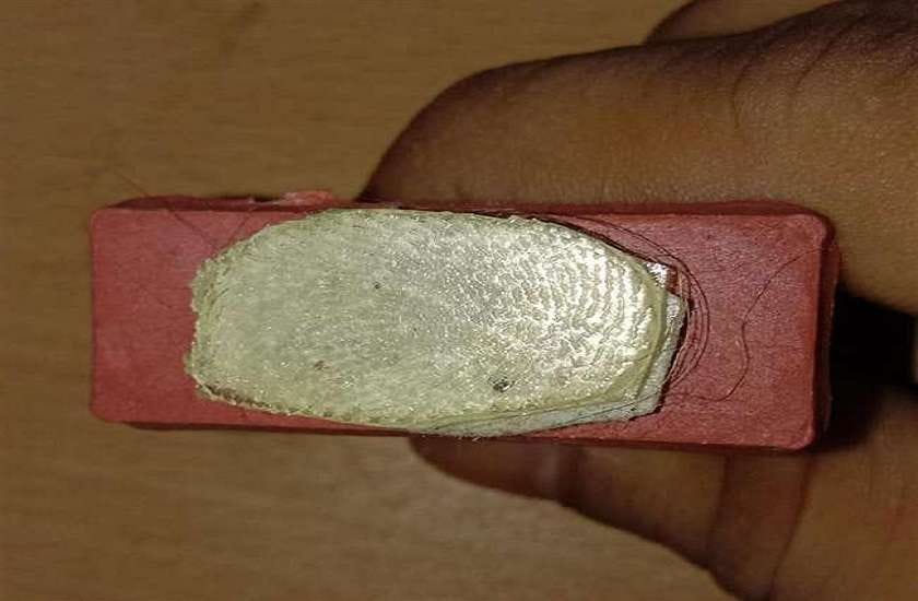 fake thumb found in chandauli people use it for attendance
