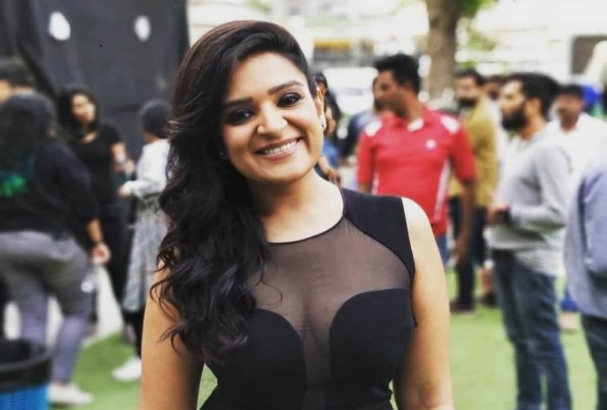 stand up comedian aditi mittal accused sexual harassent by kaneez surka