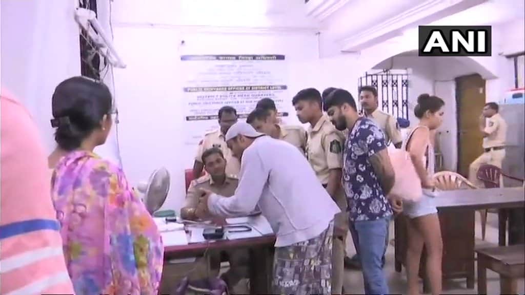 case filed against prateik babbar in Goa Police