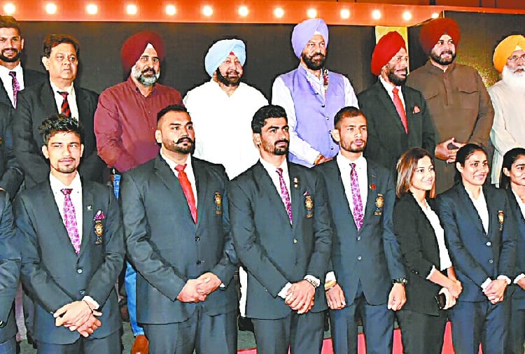 Chief Minister Capt Amarinder Singh honored the medal winners Players