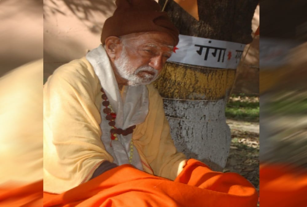 How Swami sanand Become a saint to iit professor five interesting facts
